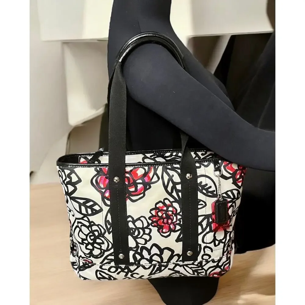 Coach F16583 Poppy Daisy Floral Graffiti Tote Bag
